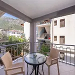 Larex Apartmanhotel *