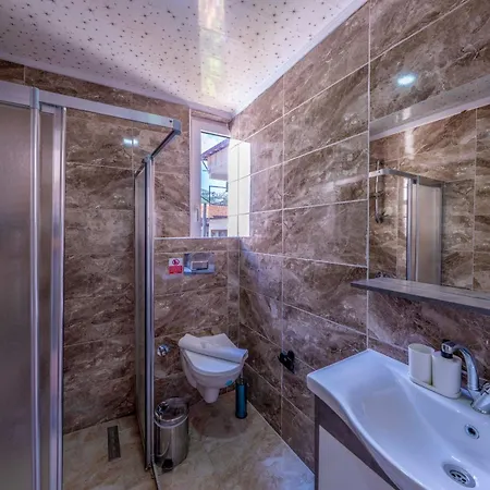 Lägenhetshotell Larex Kaş