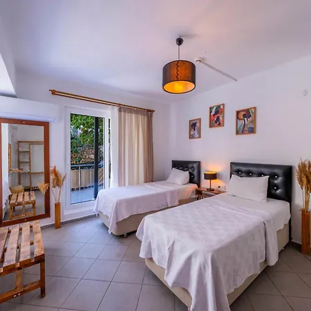Larex Aparthotel
