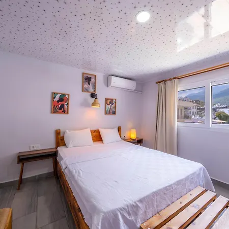 Aparthotel Larex *