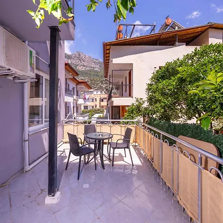 Apart-hotel Larex *